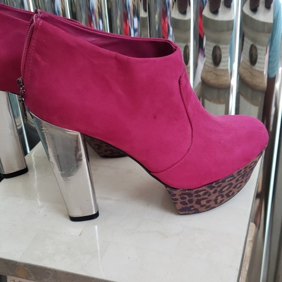 Pink platform heels - Picture 3 of 5